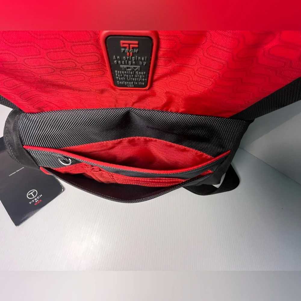 Tumi Vintage Rare “As New” Condition Messenger Shoulder/Crossbody Bag Unisex
